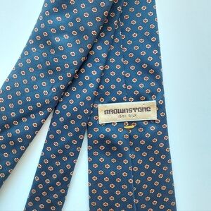 Vinatge Brownstone 100% Silk Tie Blue Red